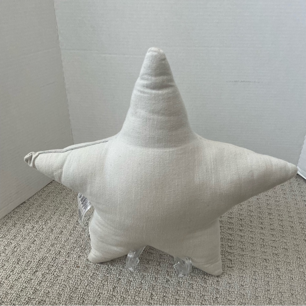 Cute decorative star pillow